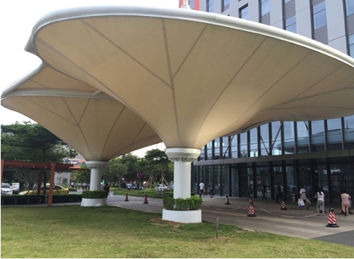 PTFE廣場倒傘膜：為何成為現代廣場建筑的設計寵兒？